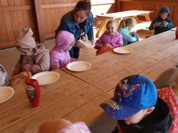 2025-09-24 Krasnale u leśniczego